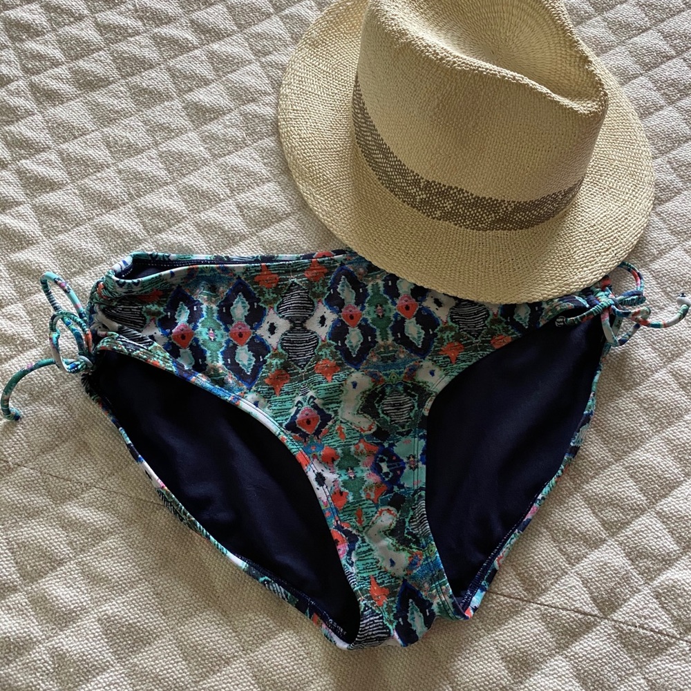 Women’s Athleta Full Scrunch Swim Bottom